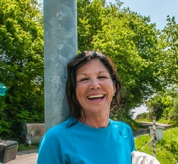 Debi Fait